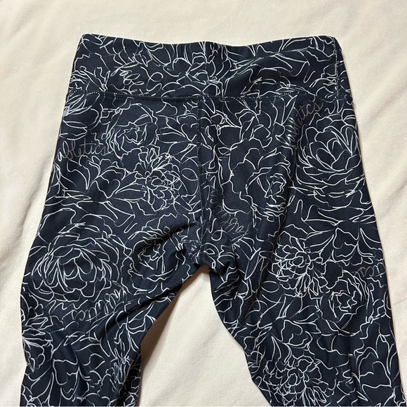 Fabletics Leggings - Picture 4 of 7